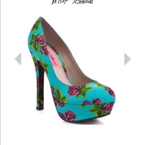 betsey johnson heels